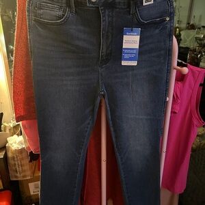 New size 13 Judy Blues - no distressing